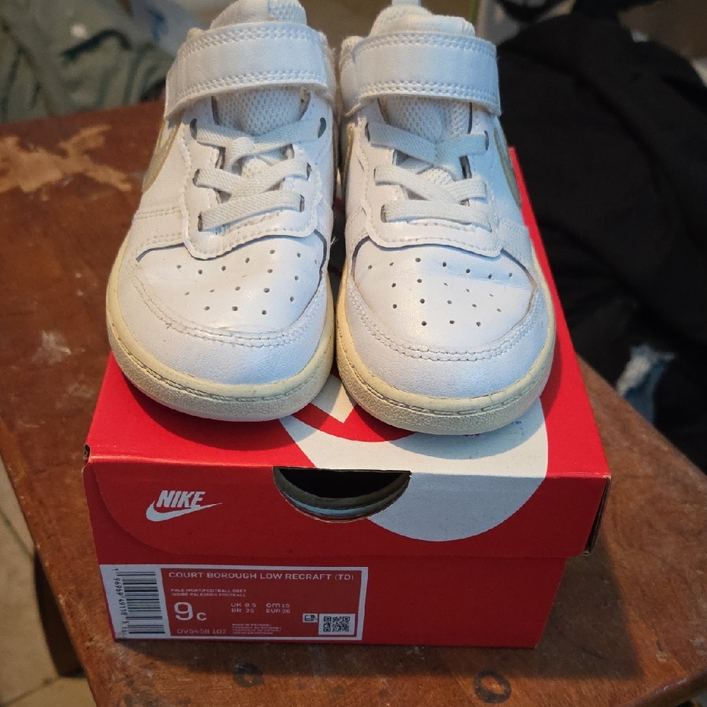 Nike Kids Cream Sneakers